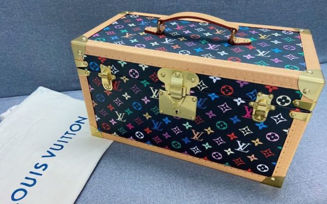 物価高でも選びやすいその他：LOUIS VUITTONを自然に取り入れる