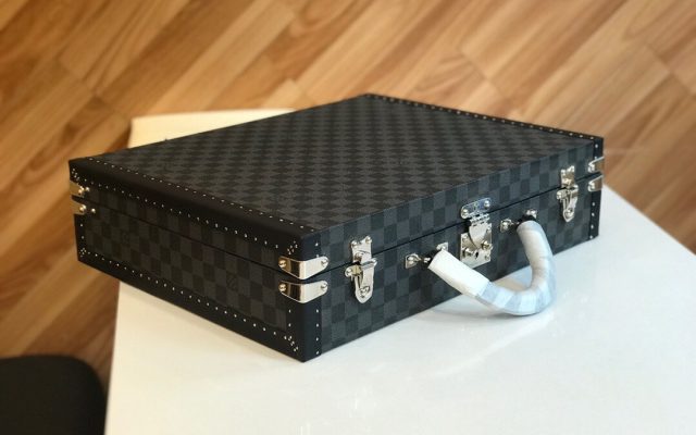 LOUIS VUITTONのバッグを毎日に使うなら確認したいこと