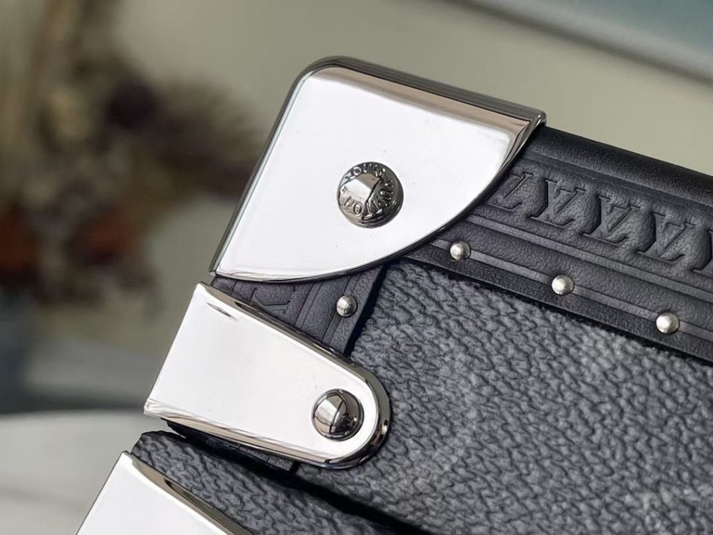 【ルイヴィトン】トランク型 アクセサリーボックス モノグラム帆布 多機能収納 上品な雰囲気で高級感のある逸品 - 画像 6