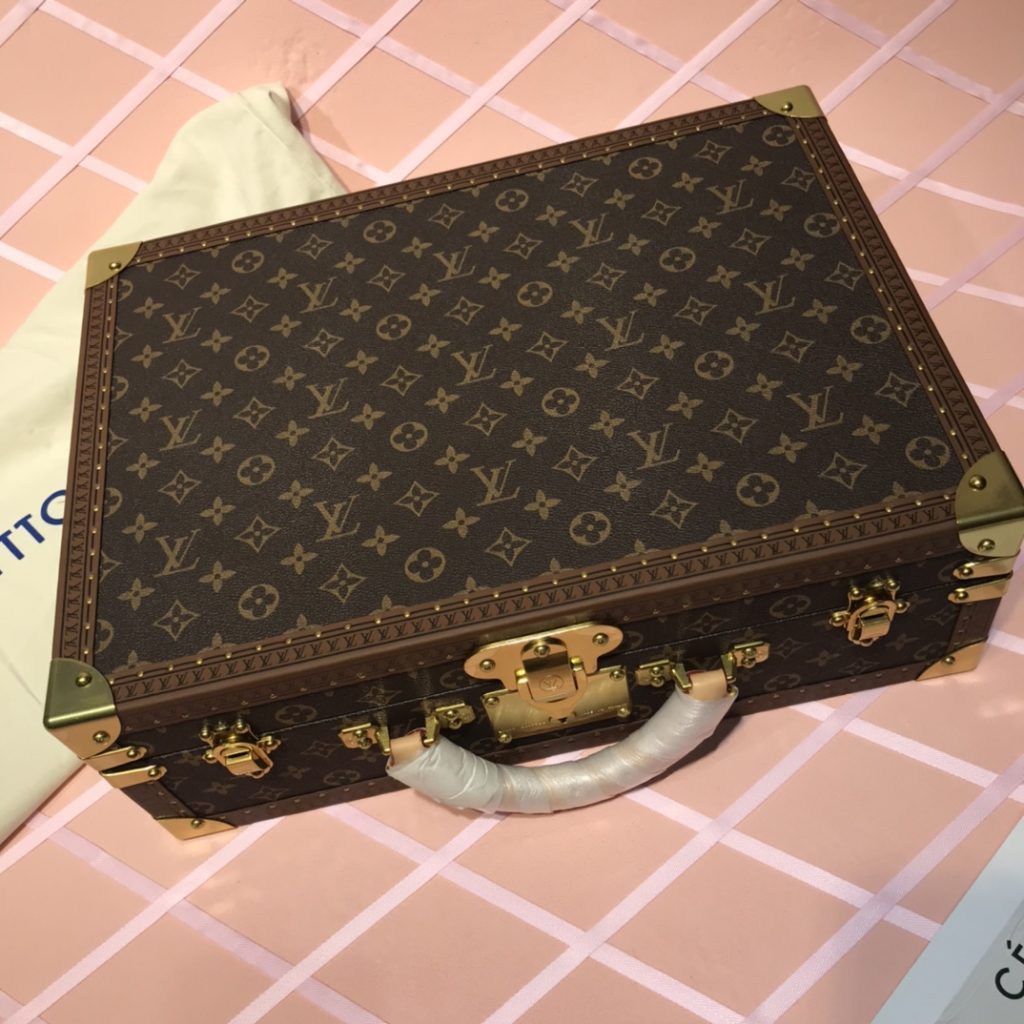 ルイヴィトン ミニトランク 小物収納ボックス モノグラム帆布 樹膏牛革ハンドル 高級感のある…|毎日に使いやすい財布・小物を写真で確認