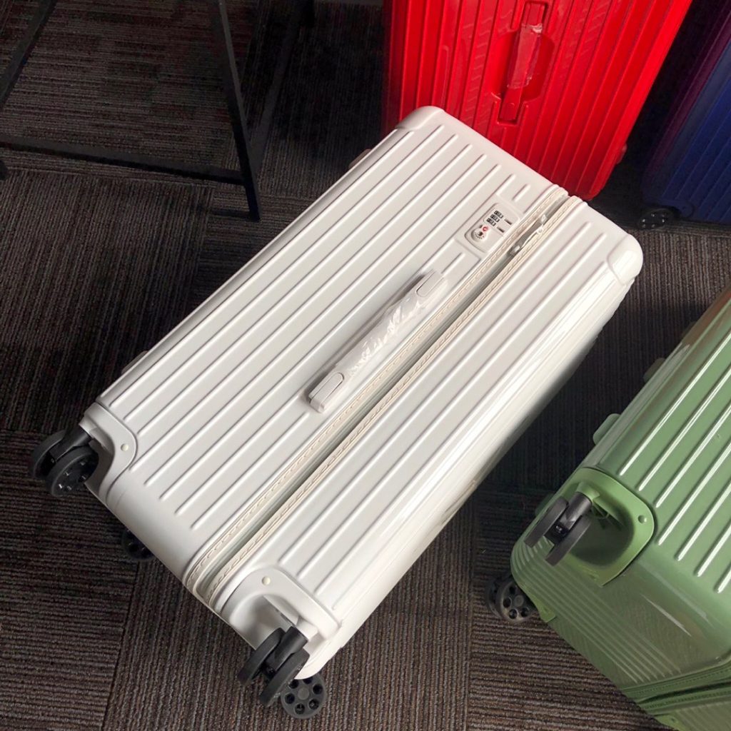 【RIMOWA】エッセンシャルトランク PCスーツケース 新作キャンディカラー 大型収納 軽量耐荷重 正規品保証 - 画像 5