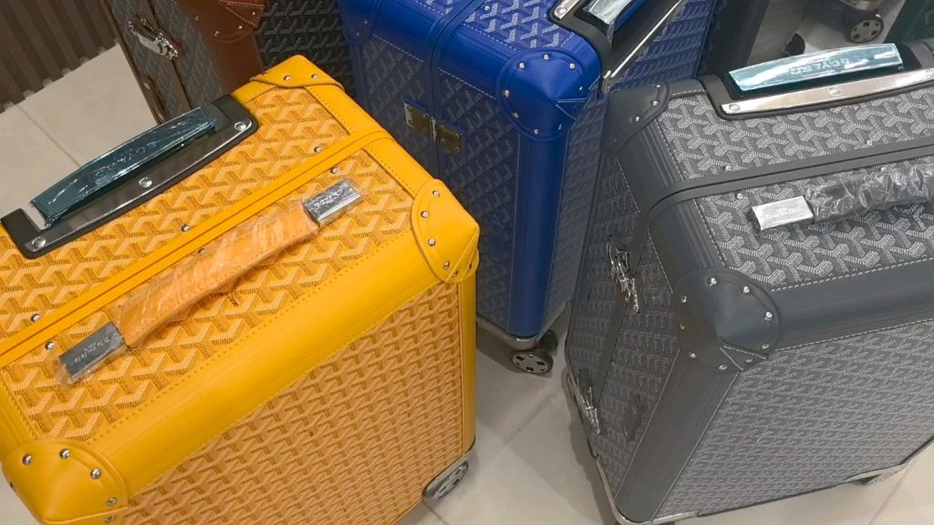 部屋づくり目線で見るLOUIS VUITTONのライフスタイル小物の印象