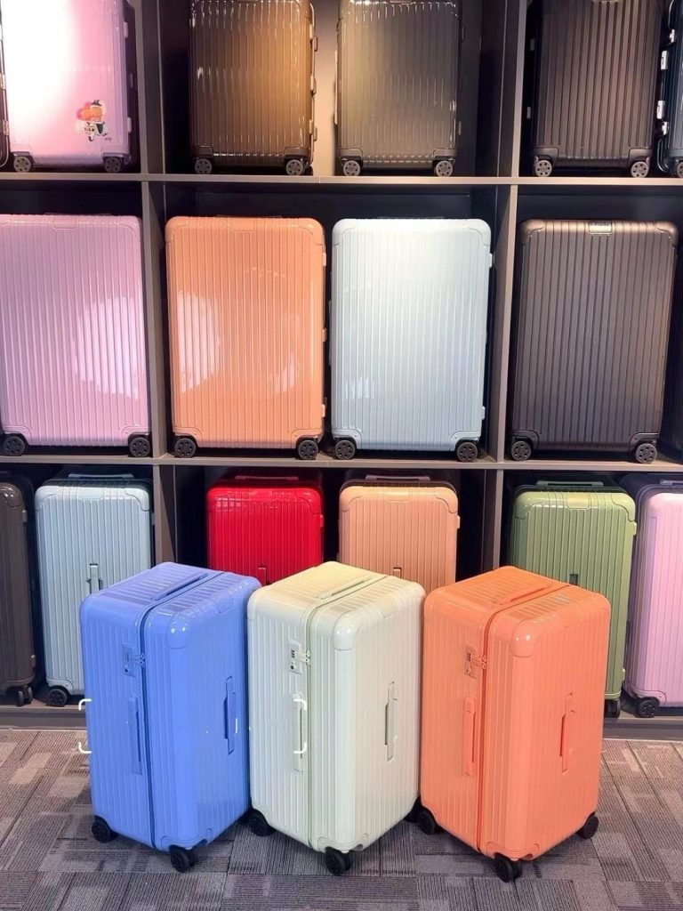 部屋づくり目線で見るLOUIS VUITTONのライフスタイル小物の印象