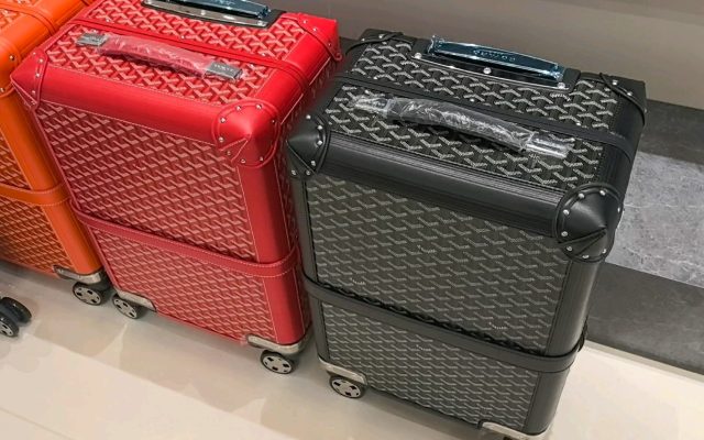 LOUIS VUITTONのライフスタイル小物は価格・収納・合わせ方でどう見るか