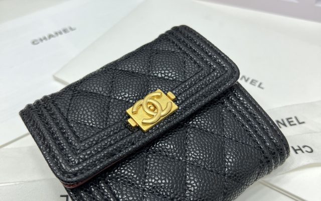 レディースの節約買いに向く財布か写真でチェック