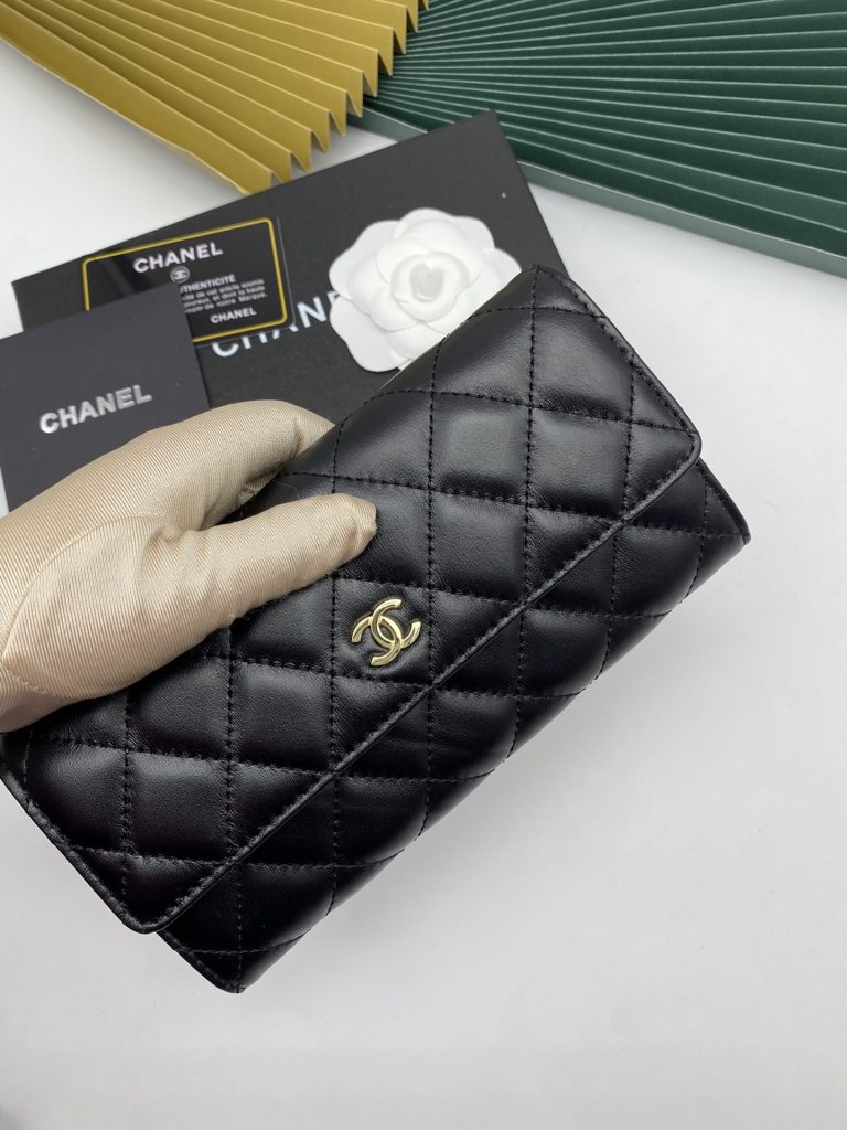 【シャネル】キャビアスキン 長財布 ココマーク金具 上品なブラック レディースウォレット - 画像 3