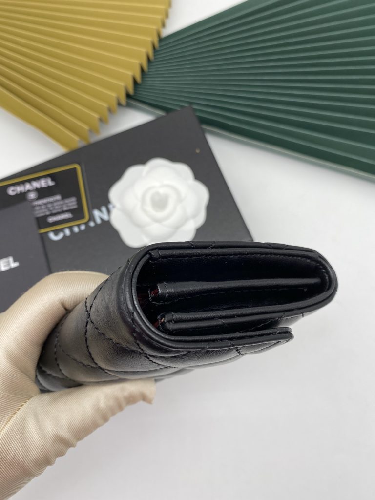 【シャネル】キャビアスキン 長財布 ココマーク金具 上品なブラック レディースウォレット - 画像 8