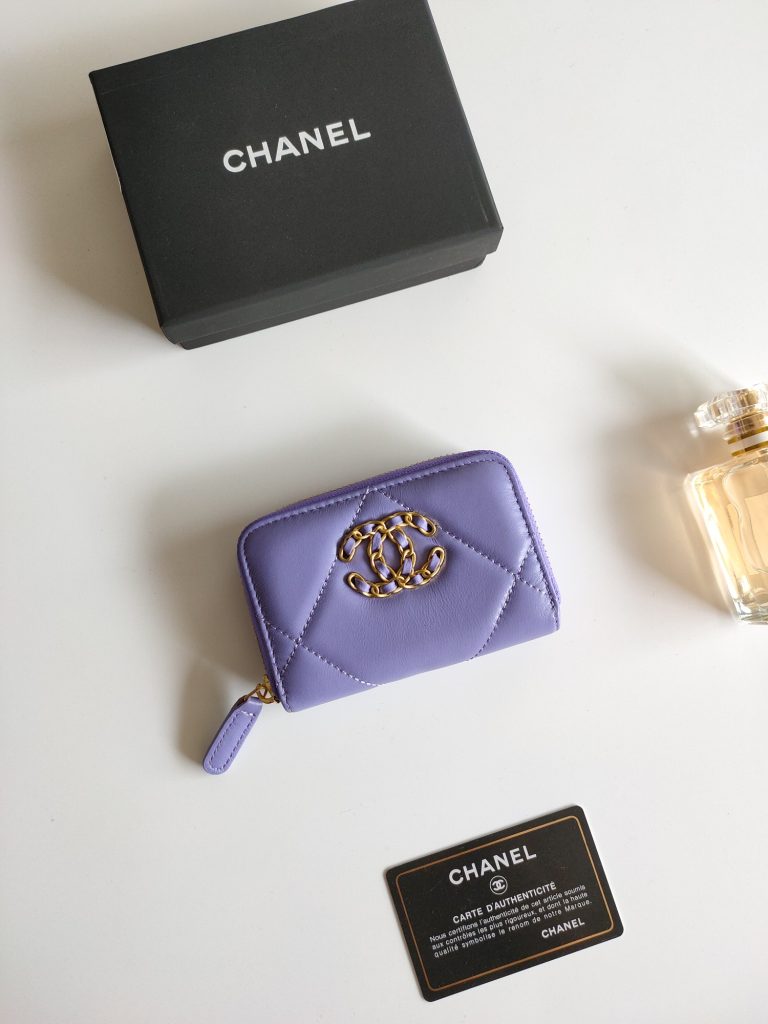 CHANELの財布を予算内で探す前に見るレザーのポイント