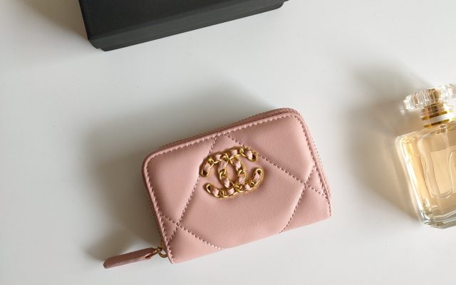 CHANELの財布は価格・収納・合わせ方でどう見るか