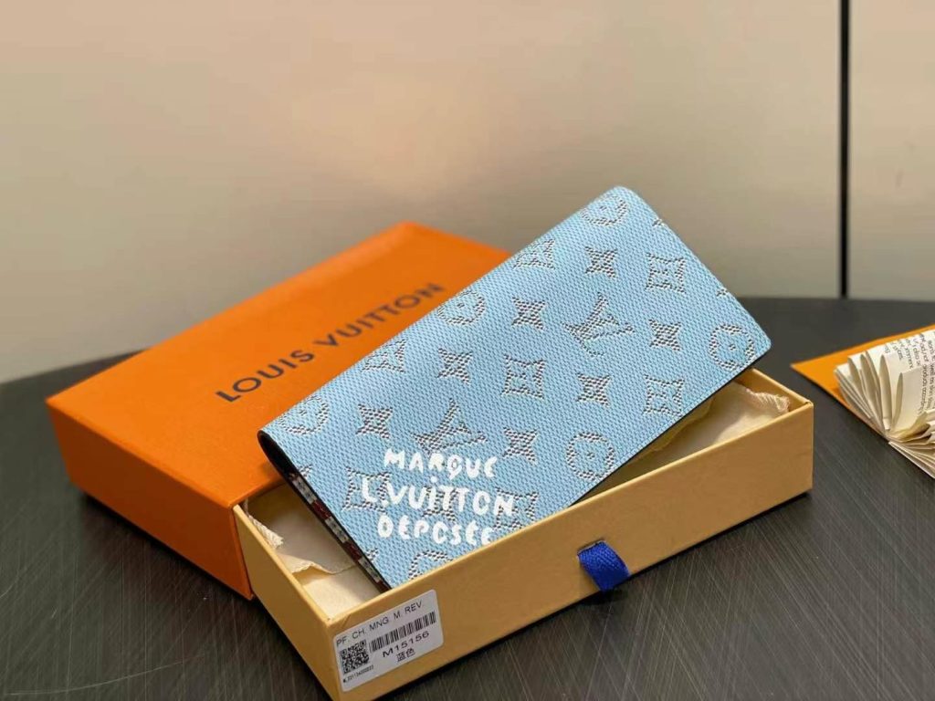 ルイヴィトン(LOUIS VUITTON) 長財布 財布・小物|ギフト選びで予算内で見たいポイント
