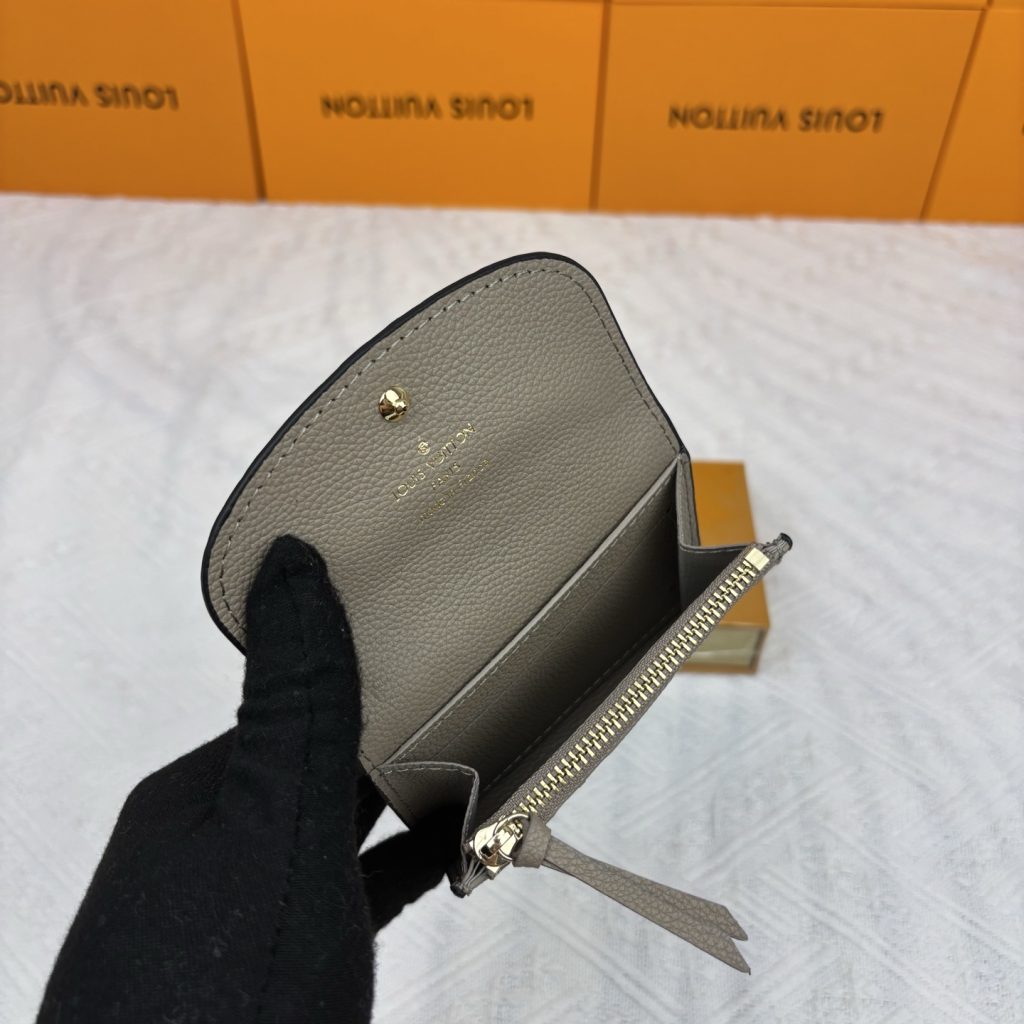 ルイヴィトン（LOUIS VUITTON） 長財布 モノグラム キャンバス地 クラシックで上品なデザインの高級財布 - 画像 6