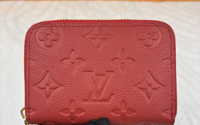 財布・小物選びで迷ったら：財布の価格と使い道