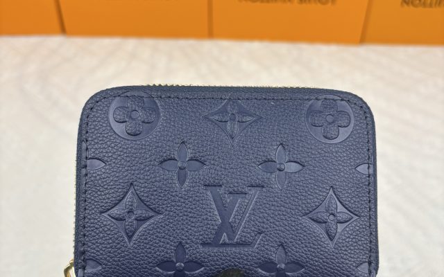 通勤目線で見るLOUIS VUITTONの財布の印象