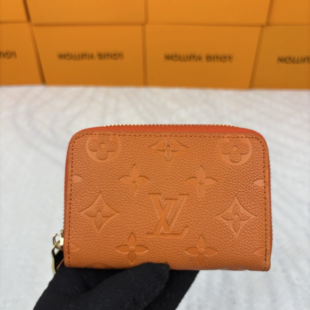 ルイヴィトン(LOUIS VUITTON) 長財布 財布・小物|旅行の日に選ぶ前の確認ポイント