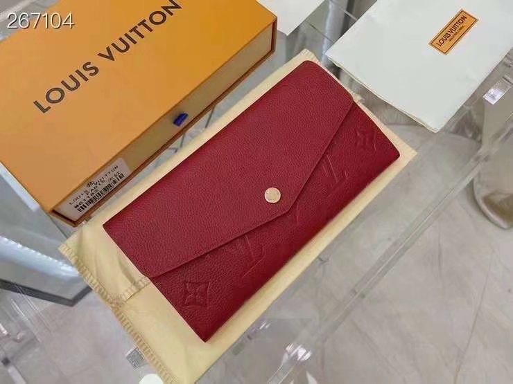 LOUIS VUITTONの財布を予算内で探す前に見るモノグラムのポイント