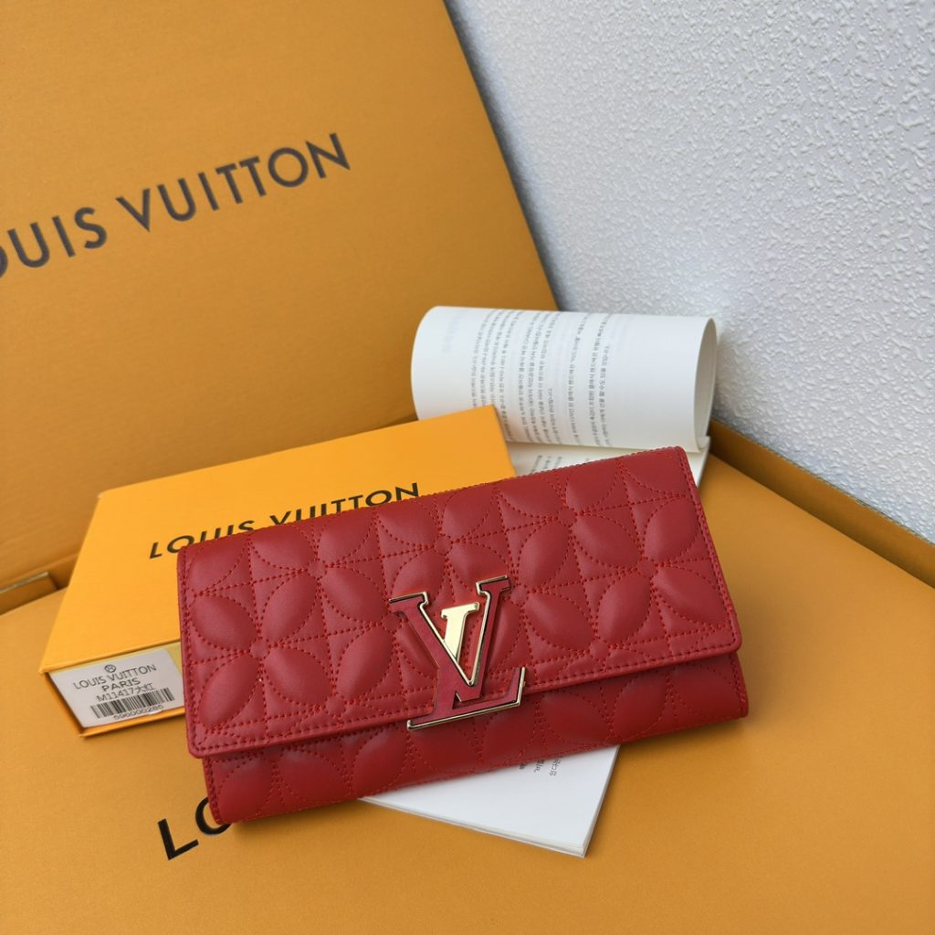 物価高でも選びやすい財布：LOUIS VUITTONを自然に取り入れる