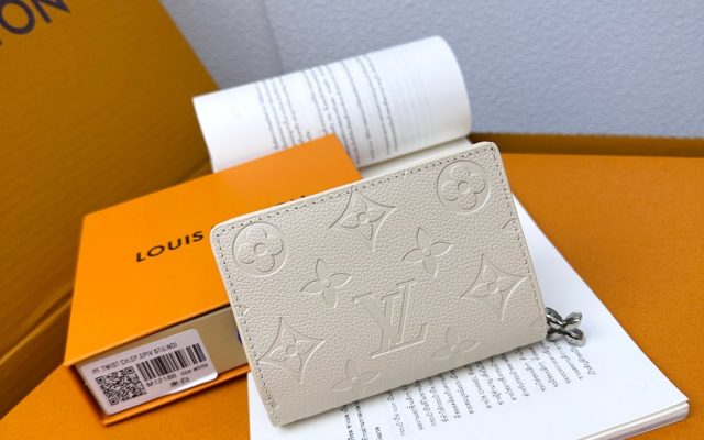 通勤用に検討したい財布・小物：写真と商品リンク付き