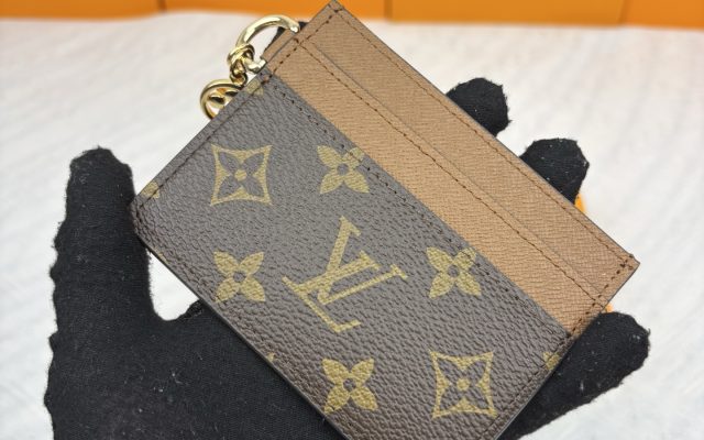 通勤目線で見るLOUIS VUITTONの財布の印象