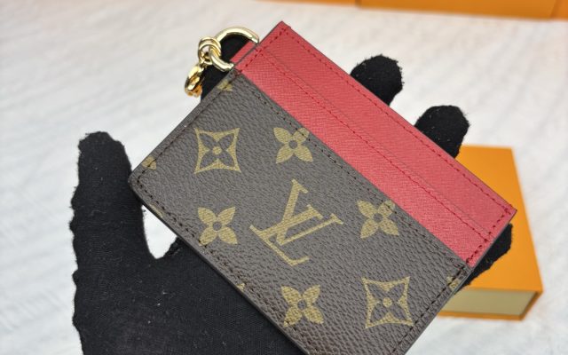 LOUIS VUITTONの財布・小物を毎日に使うなら確認したいこと