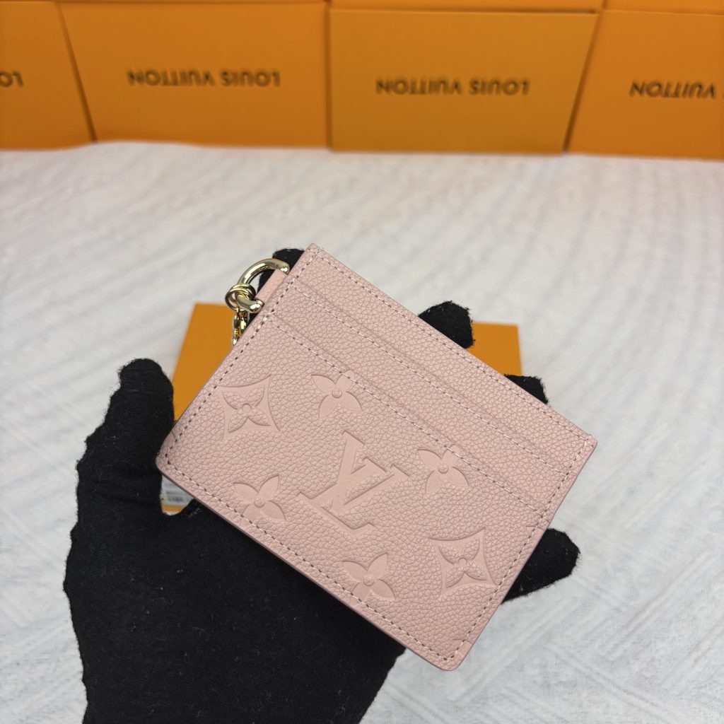 ルイ・ヴィトン モノグラムキャンバス 上品な長財布 財布・小物｜毎日に失敗しにくい選び方