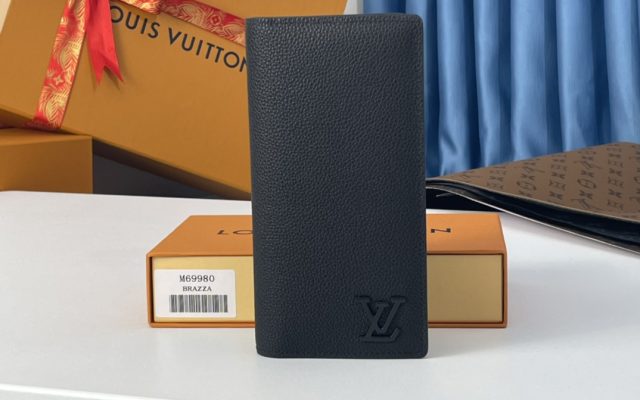 物価高でも選びやすい財布：LOUIS VUITTONを自然に取り入れる