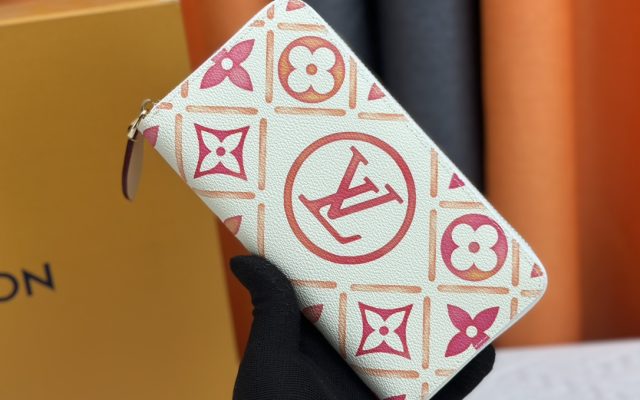 モノグラム系財布を服に合わせるなら見るべき3点