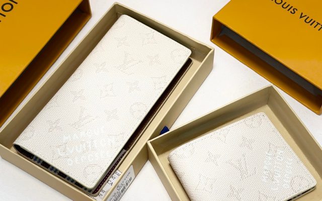 通勤用に検討したい財布・小物：写真と商品リンク付き