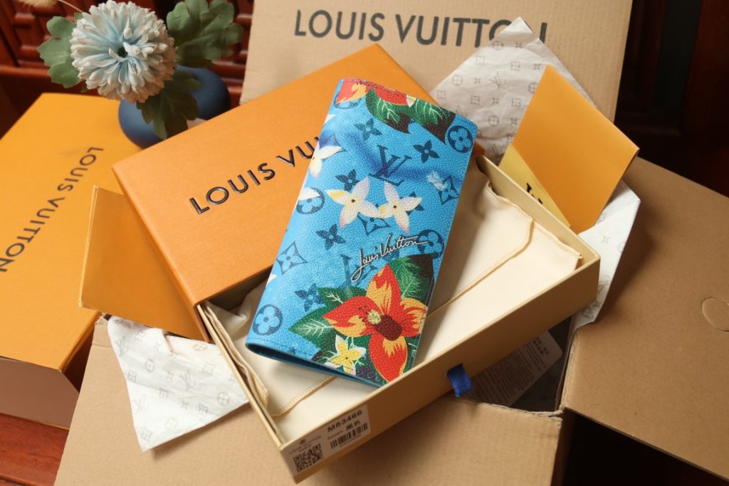 ルイ・ヴィトン モノグラムキャンバス 上品な長財布 財布・小物｜仕事帰りに使いやすさを写真で整理