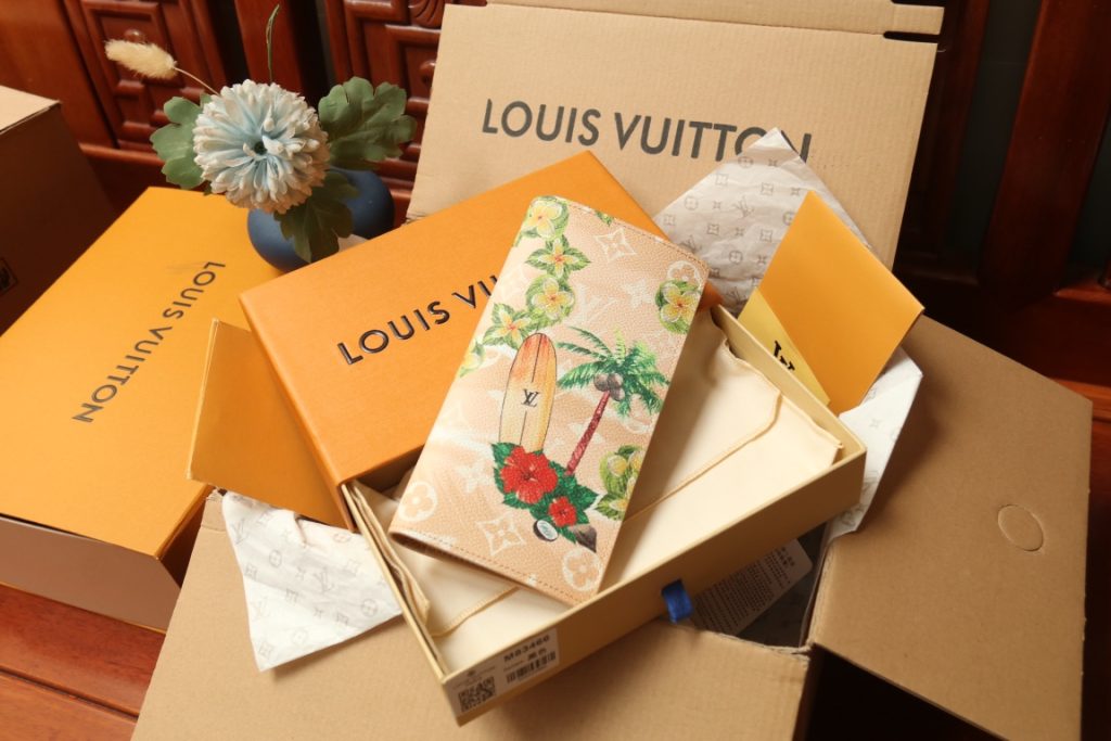 ルイ・ヴィトン モノグラムキャンバス 上品な長財布 財布・小物|毎日に失敗しにくい選び方