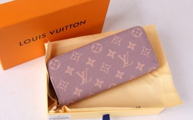 LOUIS VUITTONの財布・小物を毎日に使うなら確認したいこと