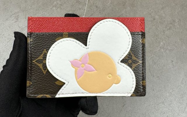 モノグラムが映える財布は日常で使いやすいか