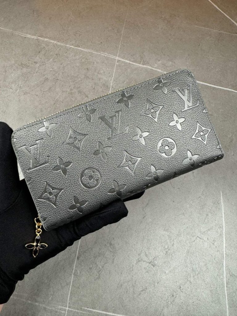 ルイ・ヴィトン モノグラムキャンバス 上品な長財布 財布・小物｜毎日に失敗しにくい選び方