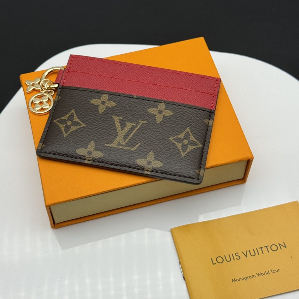 ルイ・ヴィトン モノグラムキャンバス 上品な長財布 財布・小物|仕事帰りに使いやすさを写真で整理