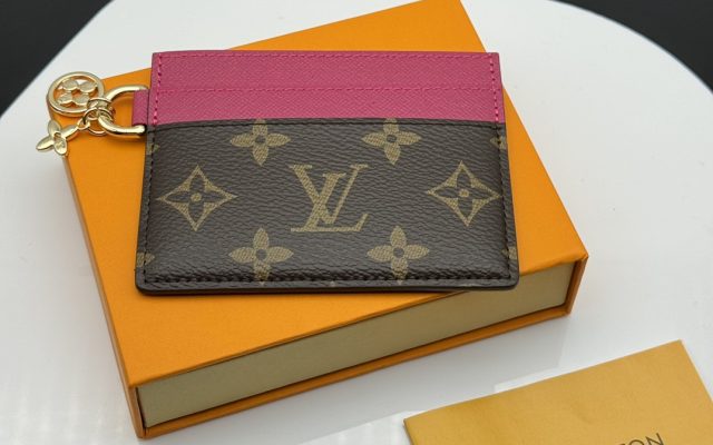 LOUIS VUITTONの財布を予算内で探す前に見るモノグラムのポイント