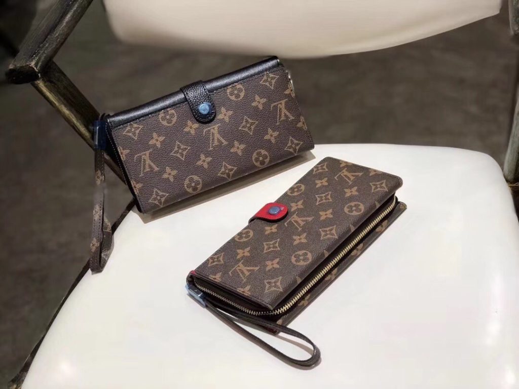 ルイ・ヴィトン モノグラムキャンバス 上品な長財布 財布・小物|毎日に失敗しにくい選び方