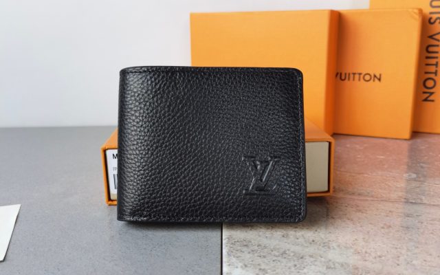 LOUIS VUITTONの財布・小物を毎日に使うなら確認したいこと
