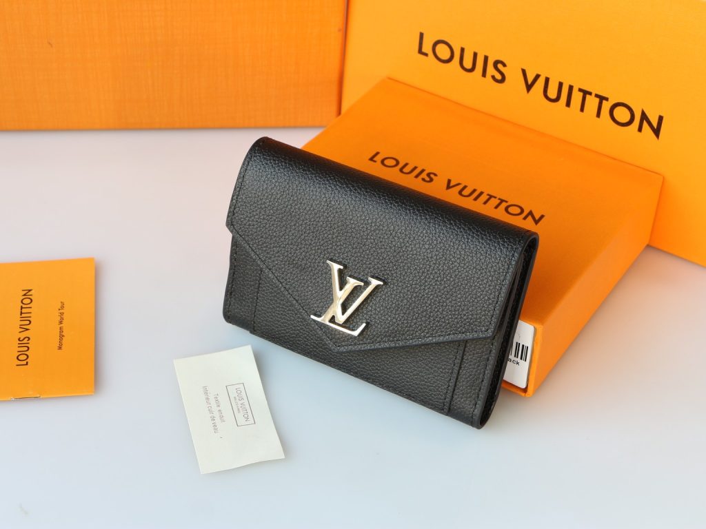 ルイ・ヴィトン モノグラムキャンバス 上品な長財布 財布・小物｜毎日に失敗しにくい選び方