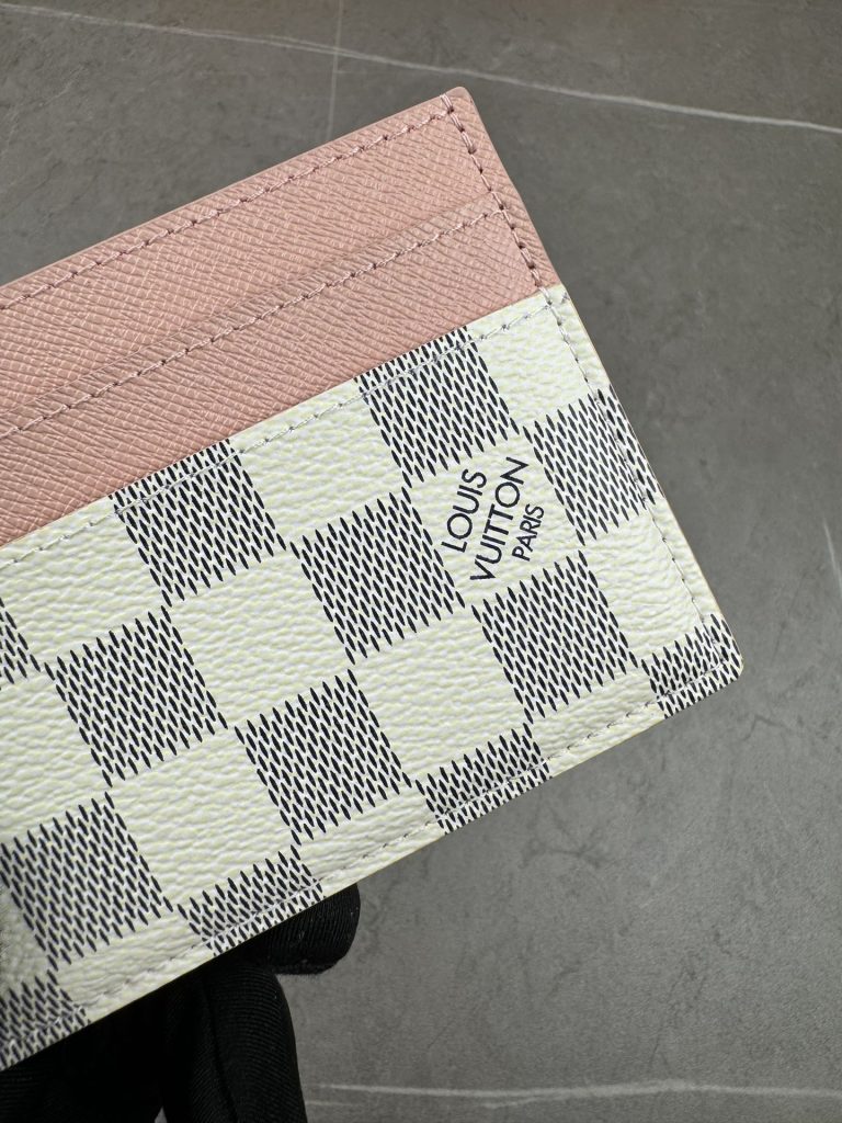 ルイ・ヴィトン モノグラムキャンバス 上品な長財布 レディースへのギフトに最適な定番モデル - 画像 5