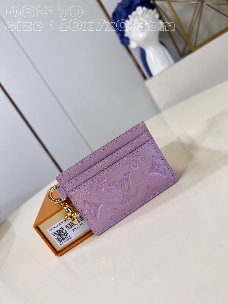 ルイ・ヴィトン モノグラムキャンバス 上品な長財布 財布・小物｜ギフト選びで使いやすさを写真で整理