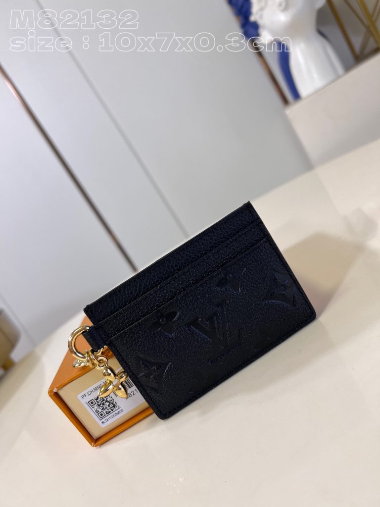レディースの節約買いに向く財布か写真でチェック