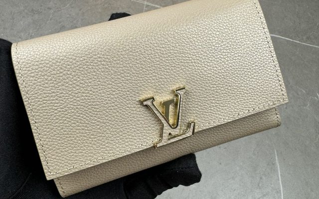 ルイ・ヴィトン モノグラムキャンバス 上質な長財布 ビジネスからフォーマルまで幅広くお使いいただけます