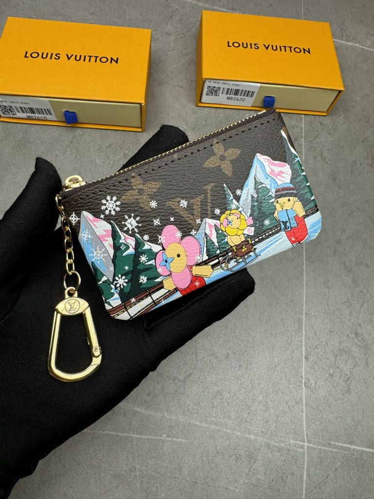 LOUIS VUITTONの財布・小物を毎日に使うなら確認したいこと