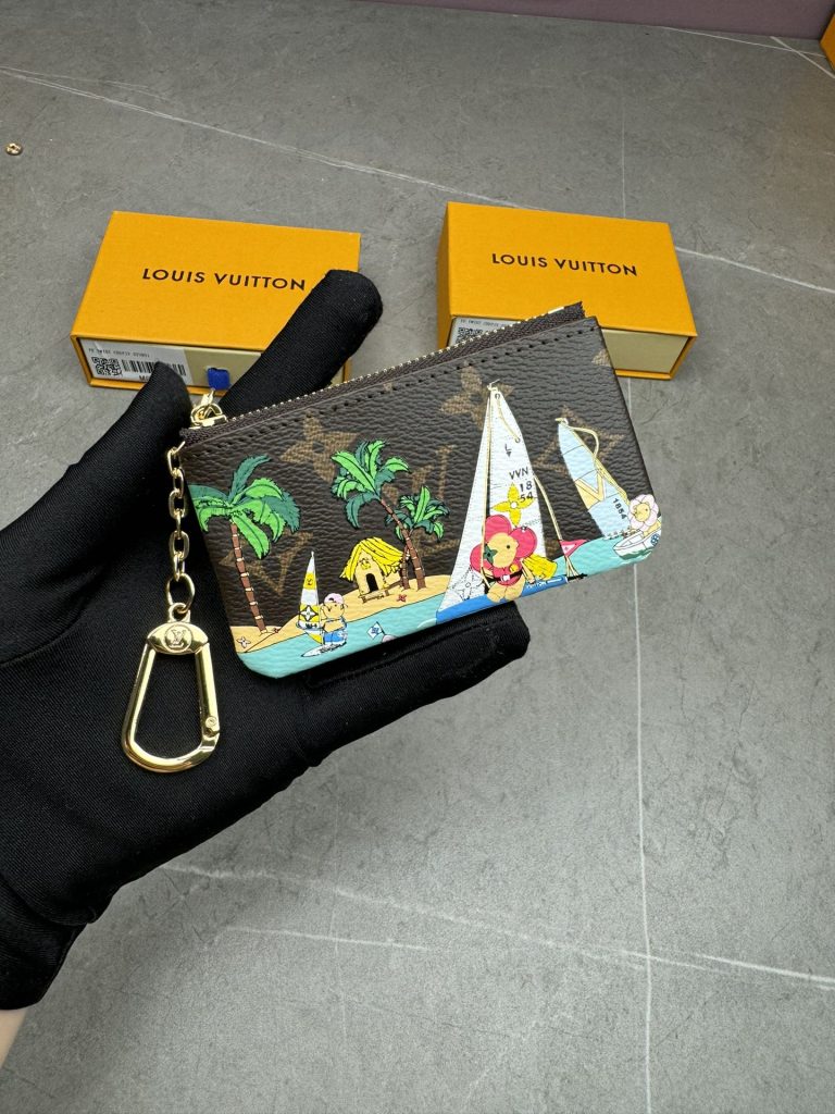 職場にも休日にも寄せやすい財布