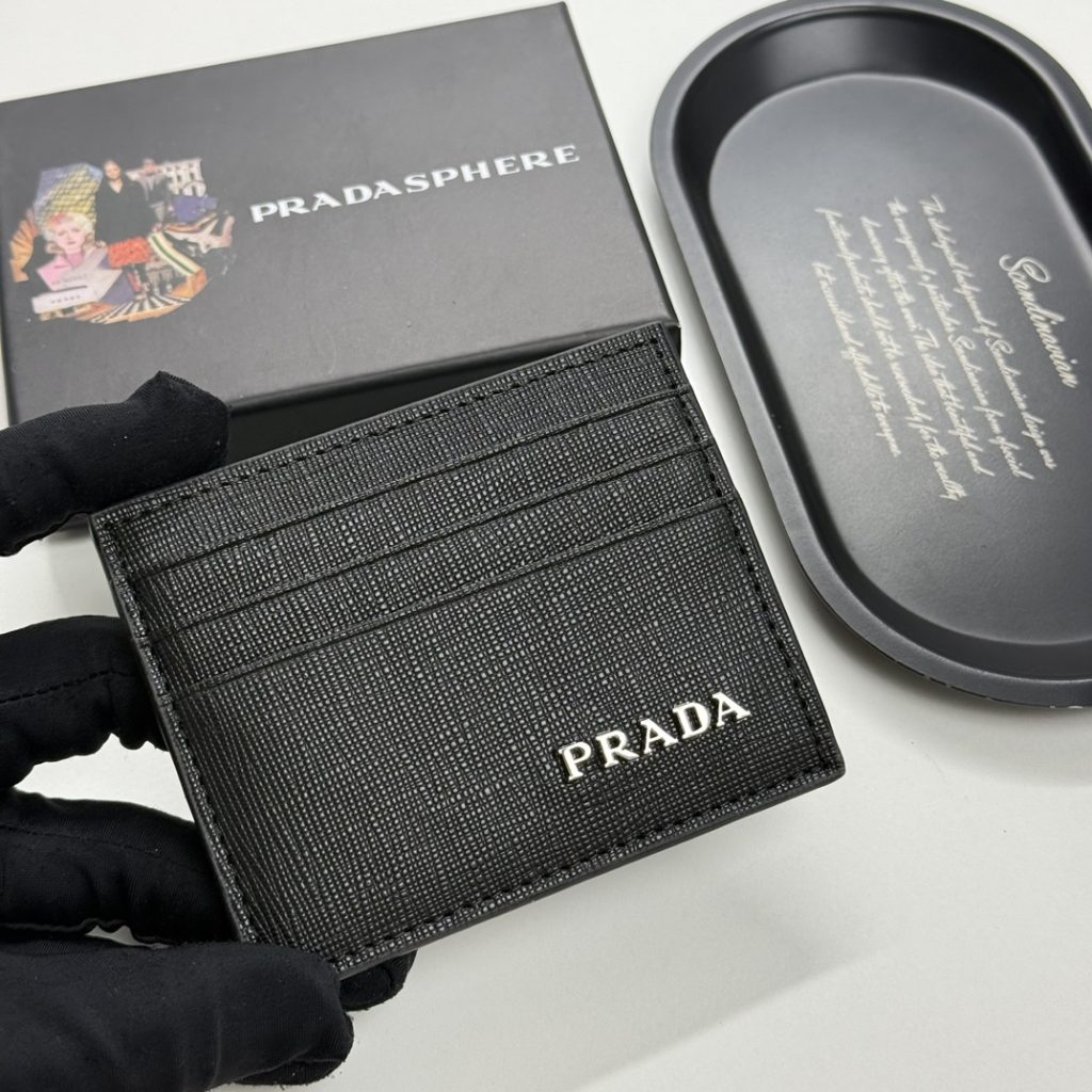 プラダ モノグラムキャンバス 上品で実用的な長財布 ビジネスシーンにも最適な定番モデル - 画像 2