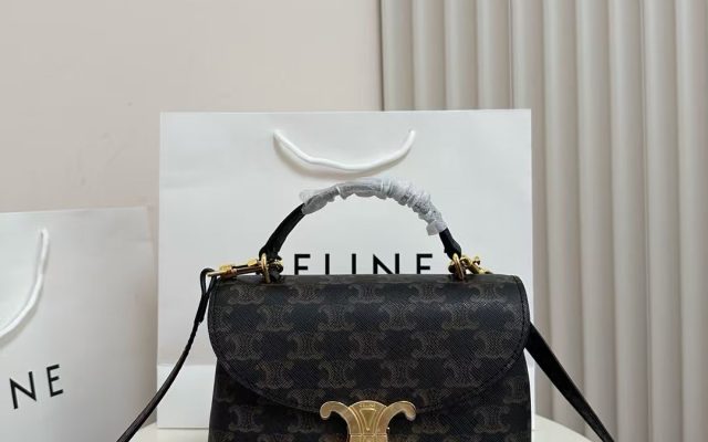 レディースの節約買いに向くショルダーバッグか写真でチェック