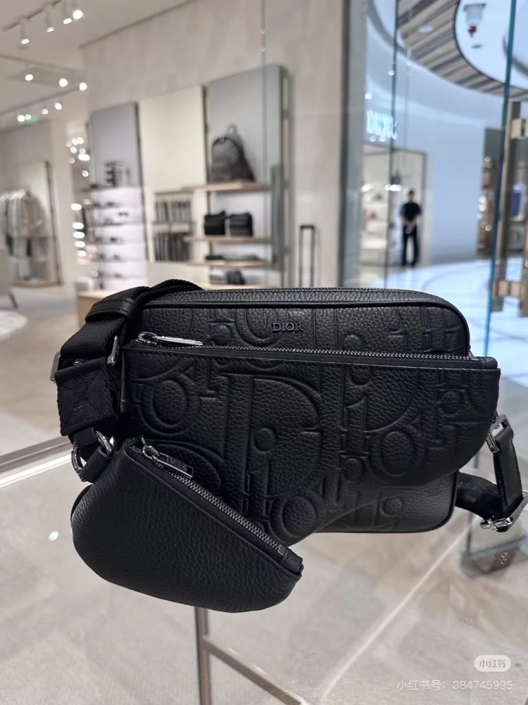 Diorディオール ショルダーバッグ｜買い物の日に予算内で見たいポイント