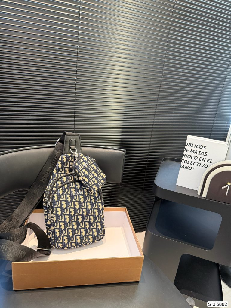 Diorのショルダーバッグを予算内で探す前に見るモノグラムのポイント