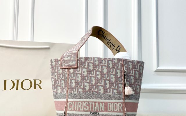Diorのバッグを毎日に使うなら確認したいこと