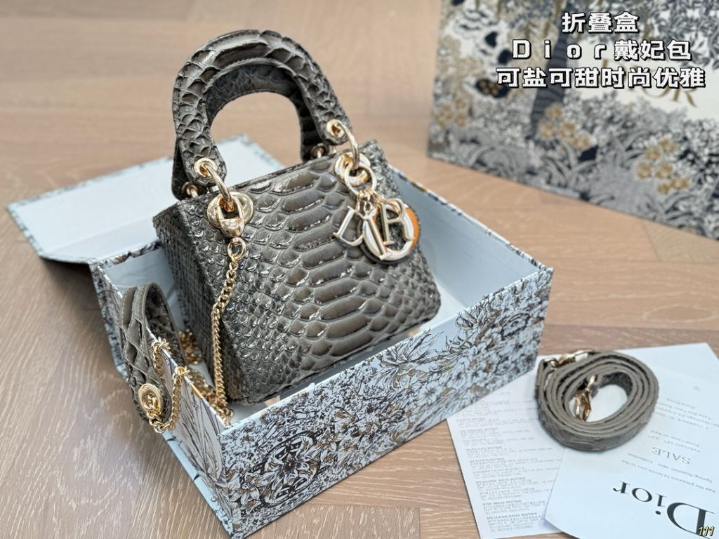 Diorディオール ショルダーバッグ 上品なモノグラムキャンバス レディースに人気の定番モデル - 画像 2