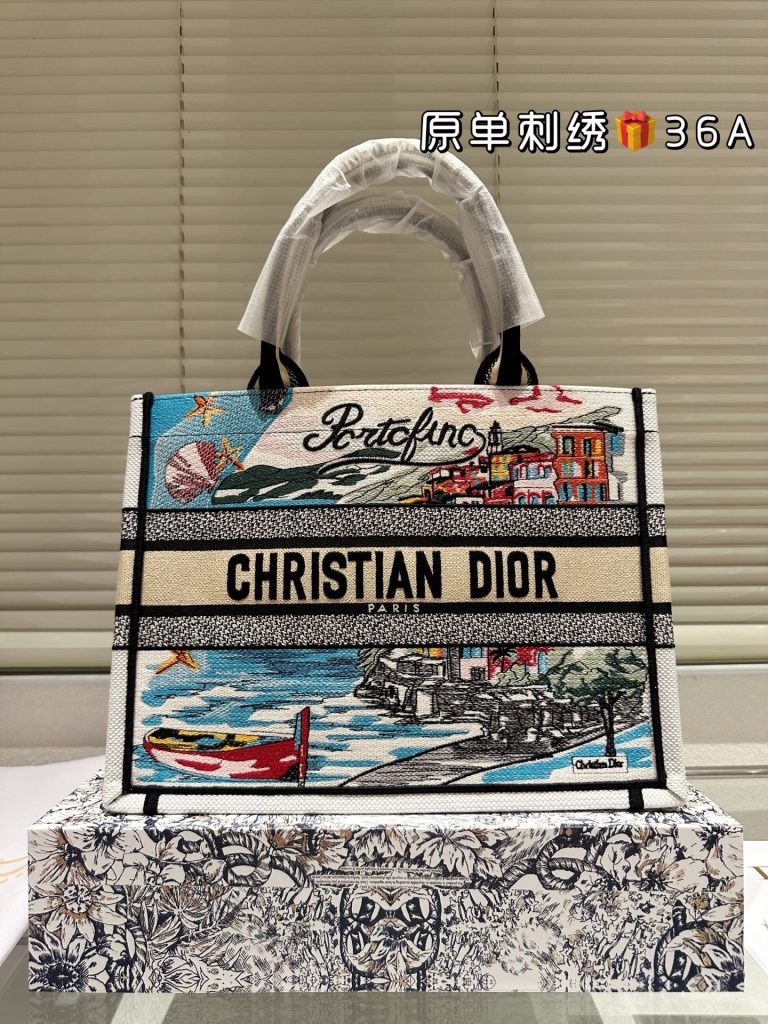 物価高でも選びやすいショルダーバッグ：Diorを自然に取り入れる